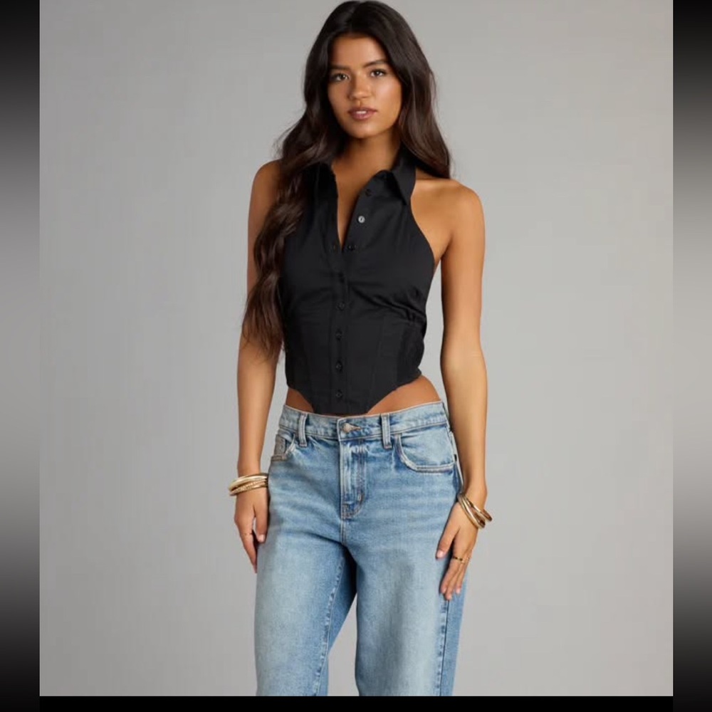 Black Sleeveless Button-Up Halter Top